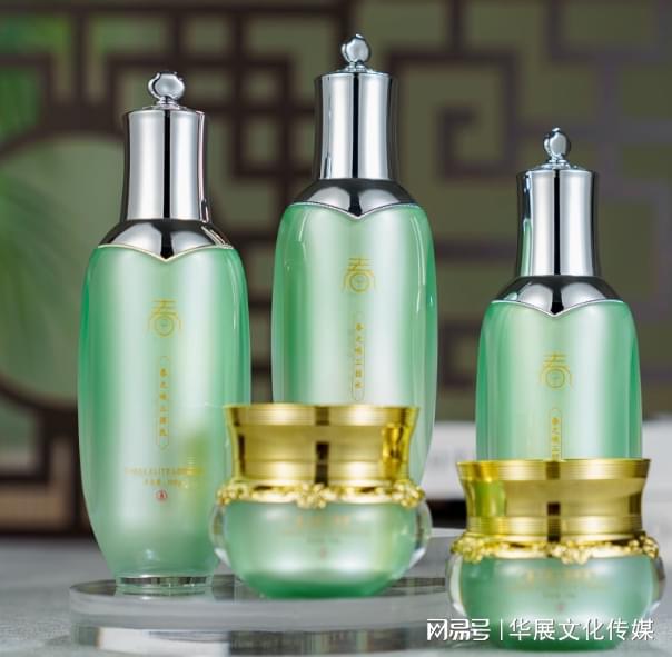 春之唤护肤体验：温柔守护肌肤之美mg不朽情缘网站77英姐倾心打造(图2)